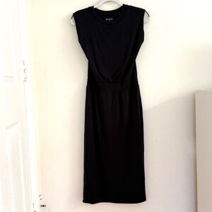 Athleta Elegant Black short sleeve Dress
Size Small
